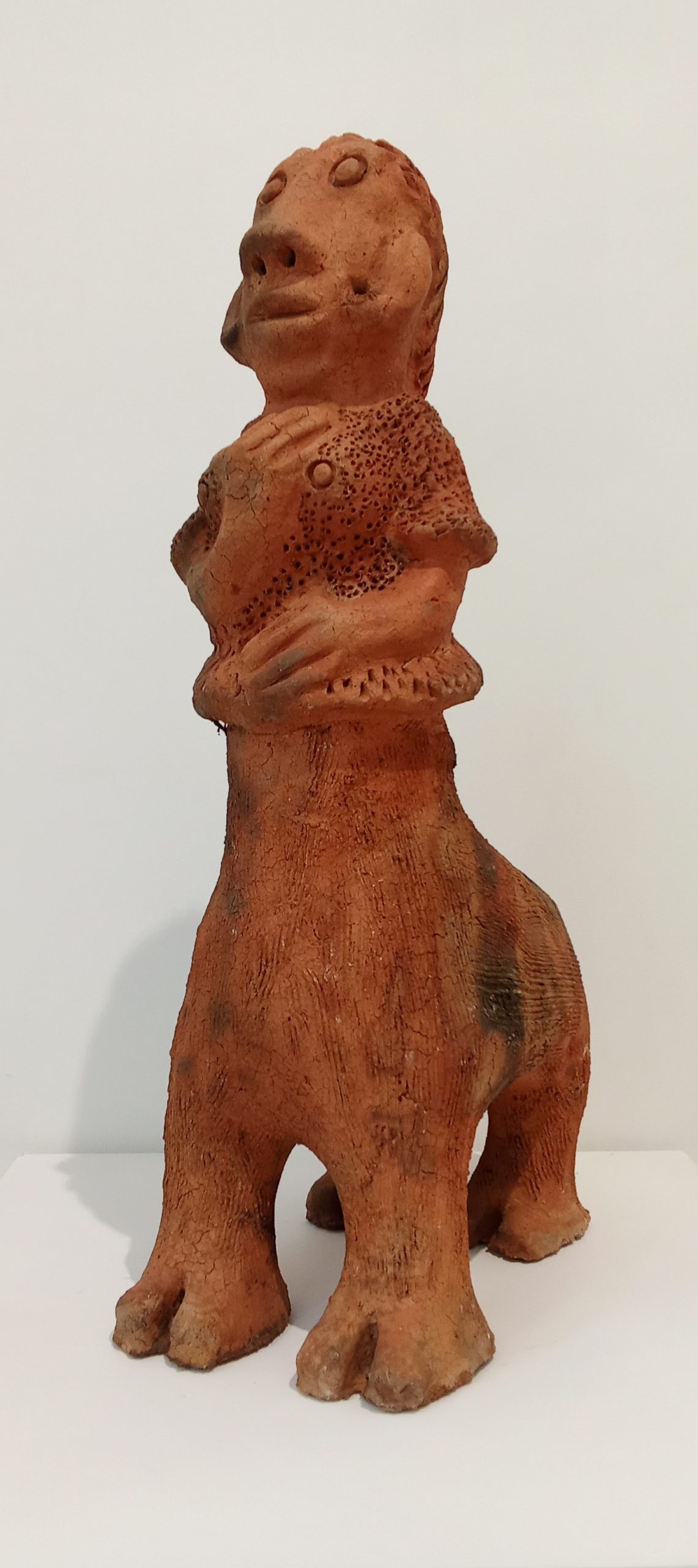 Centauresse sculpture en terre cuite 63 x 17 x 34 cm
